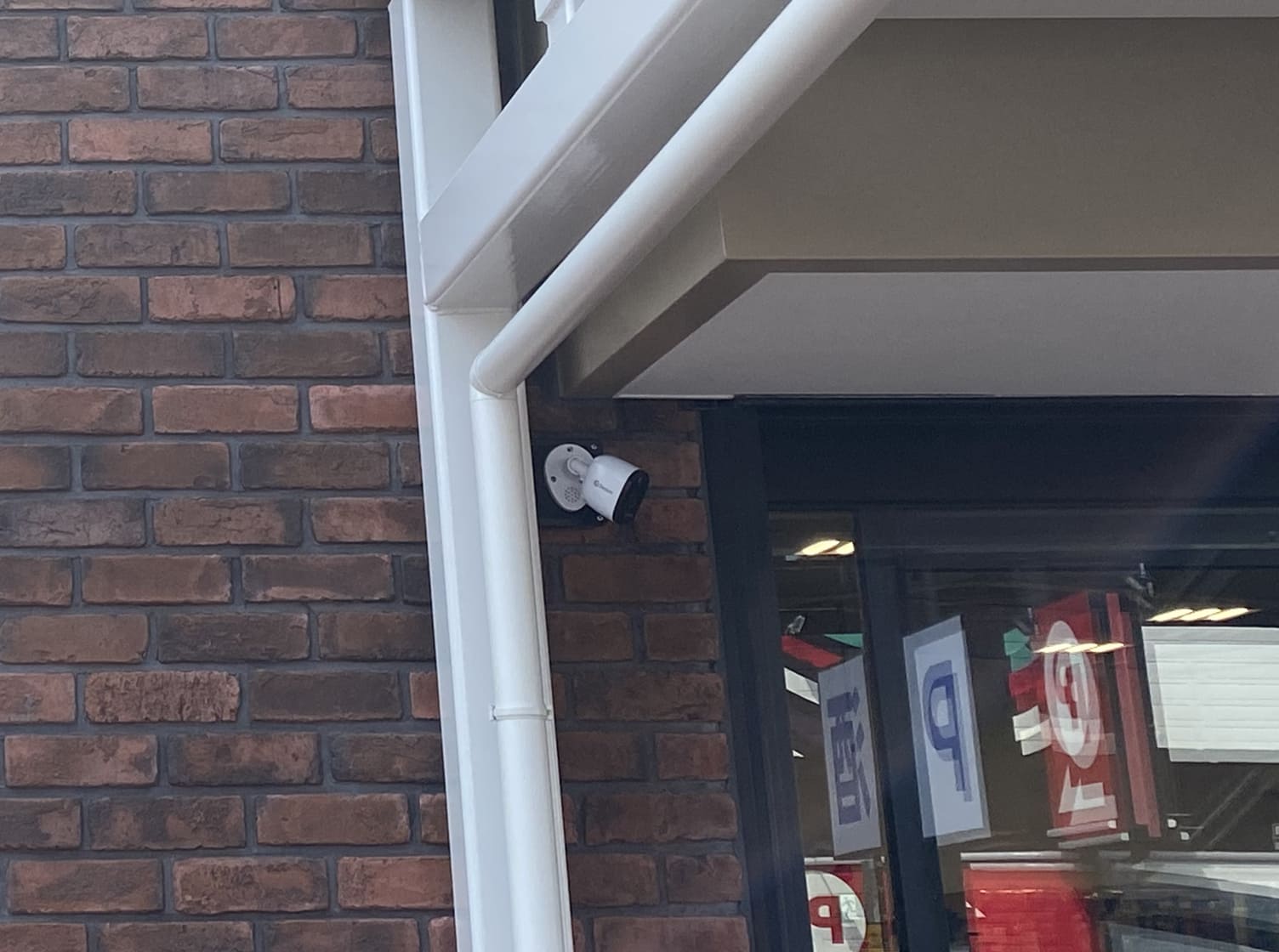 屋外設置 IP66対応 4Kバレット型カメラ