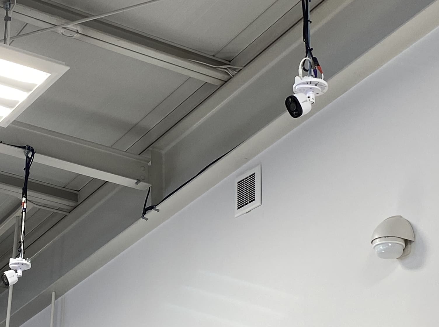 複数台設置 店舗全体監視