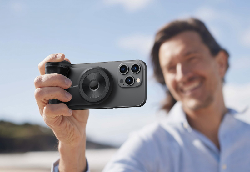 MagSafe専用スマートフォン用多機能グリップ「SnapCam」